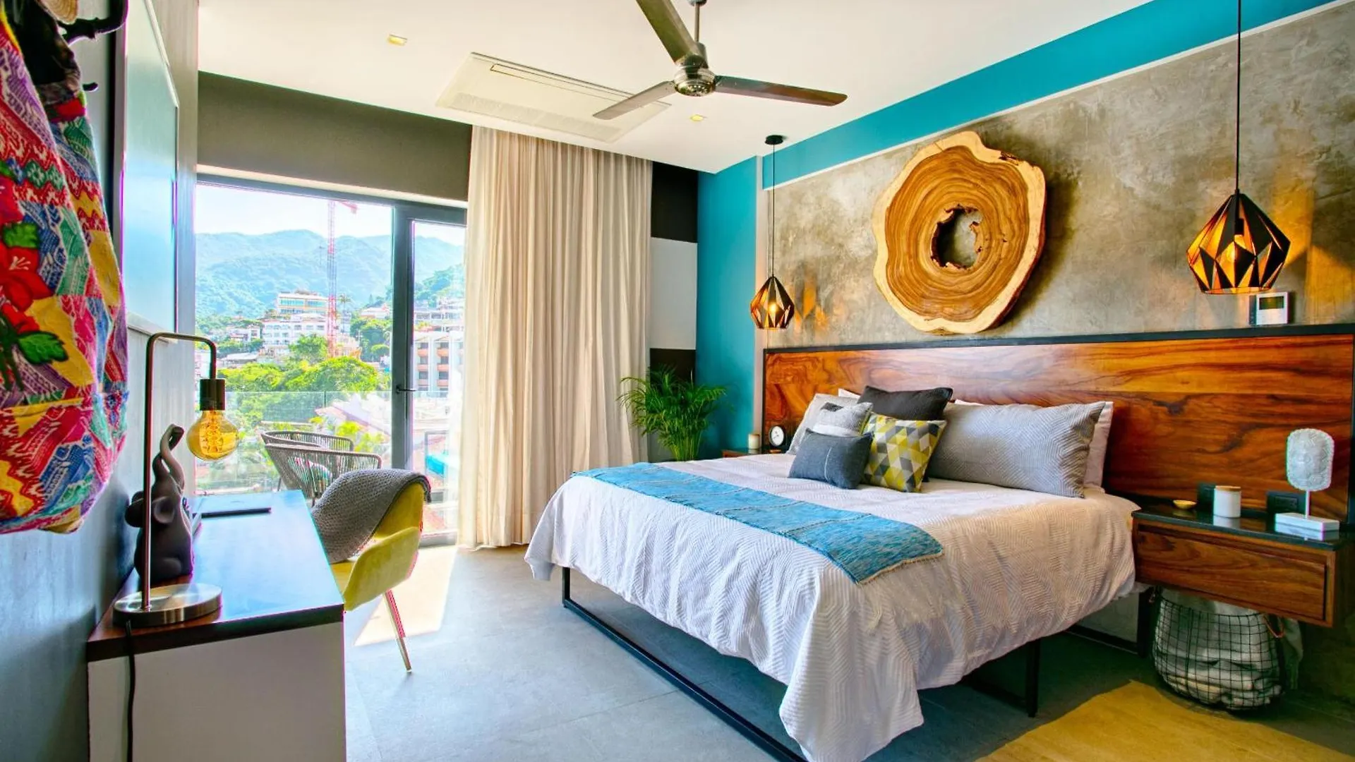 Hgtv Funky Loft-Style Condo, Mtn Views, Pool, Gym Puerto Vallarta Messico